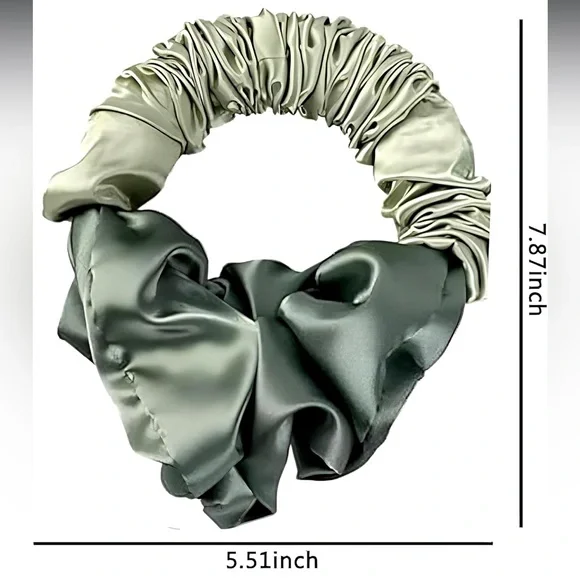 Ulta | Hair Curling Overnight Satin Scrunchie in Green - Picture 4 of 7